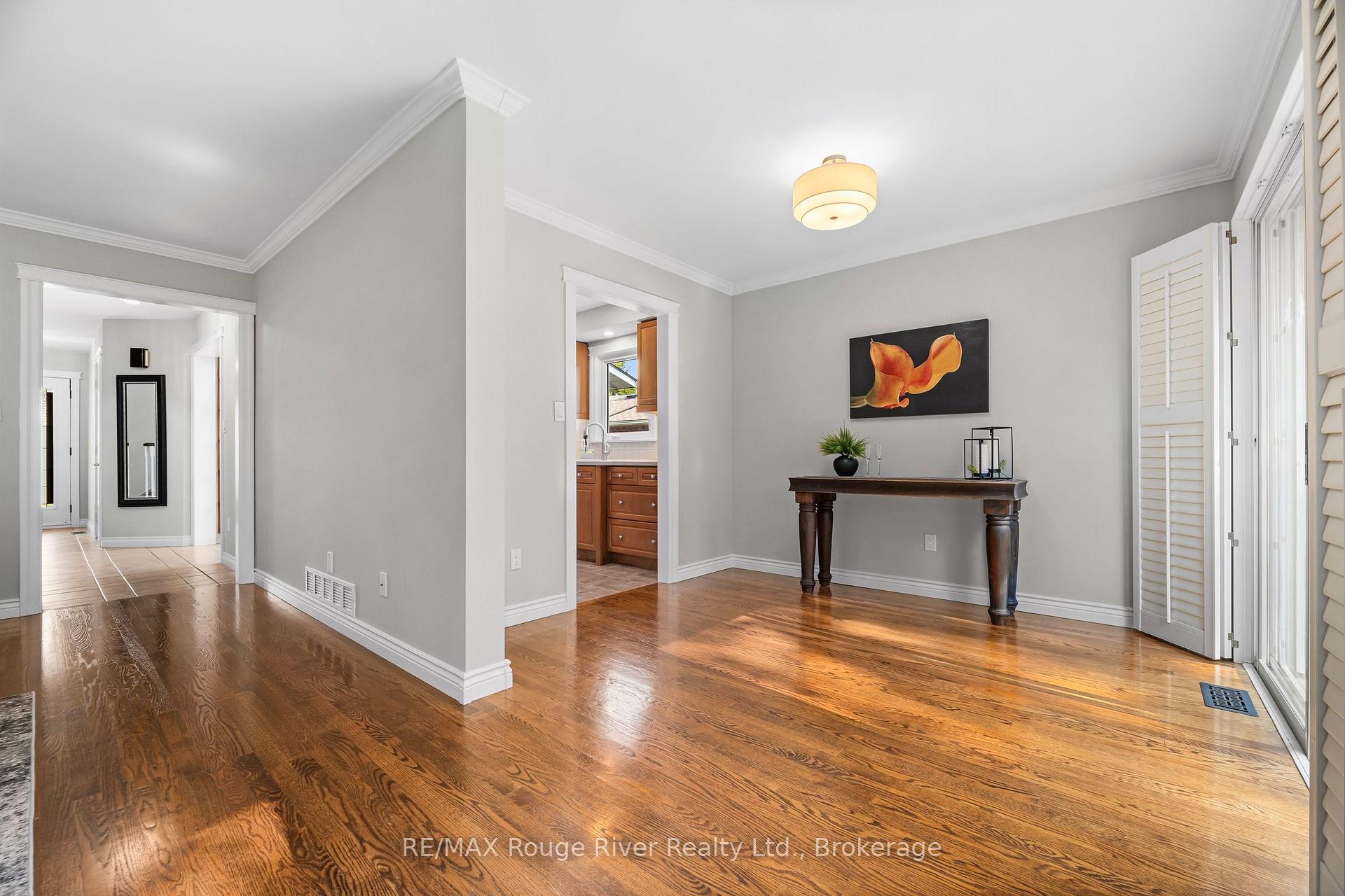 Photo 16 of 51 Lyndale Crescent, Clarington, Courtice — HOMEH