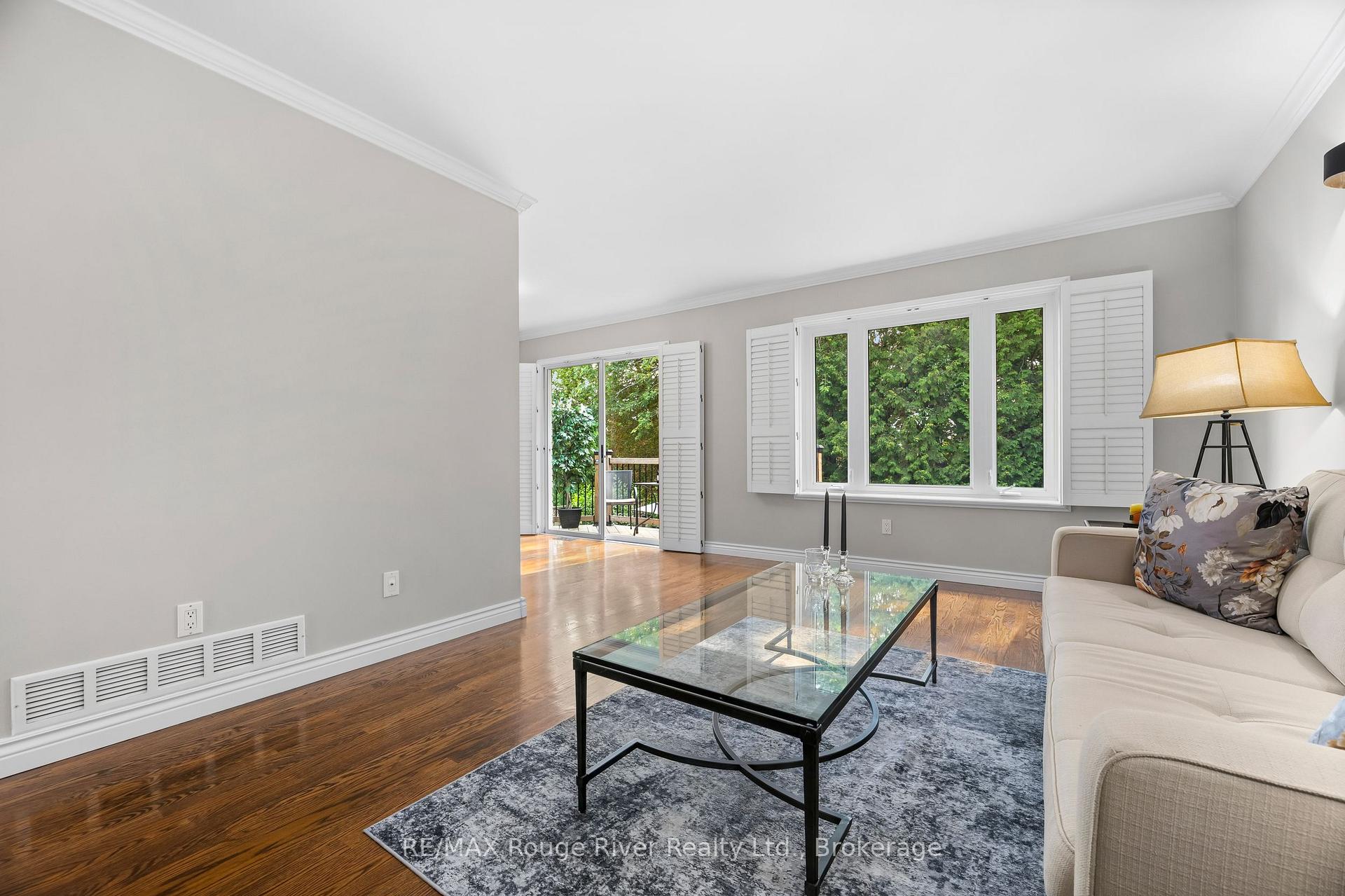 Photo 19 of 51 Lyndale Crescent, Clarington, Courtice — HOMEH