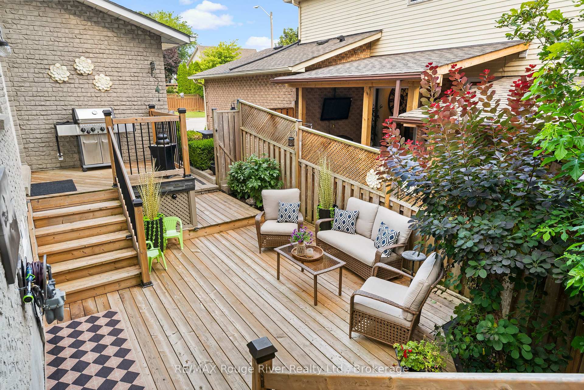 Photo 21 of 51 Lyndale Crescent, Clarington, Courtice — HOMEH