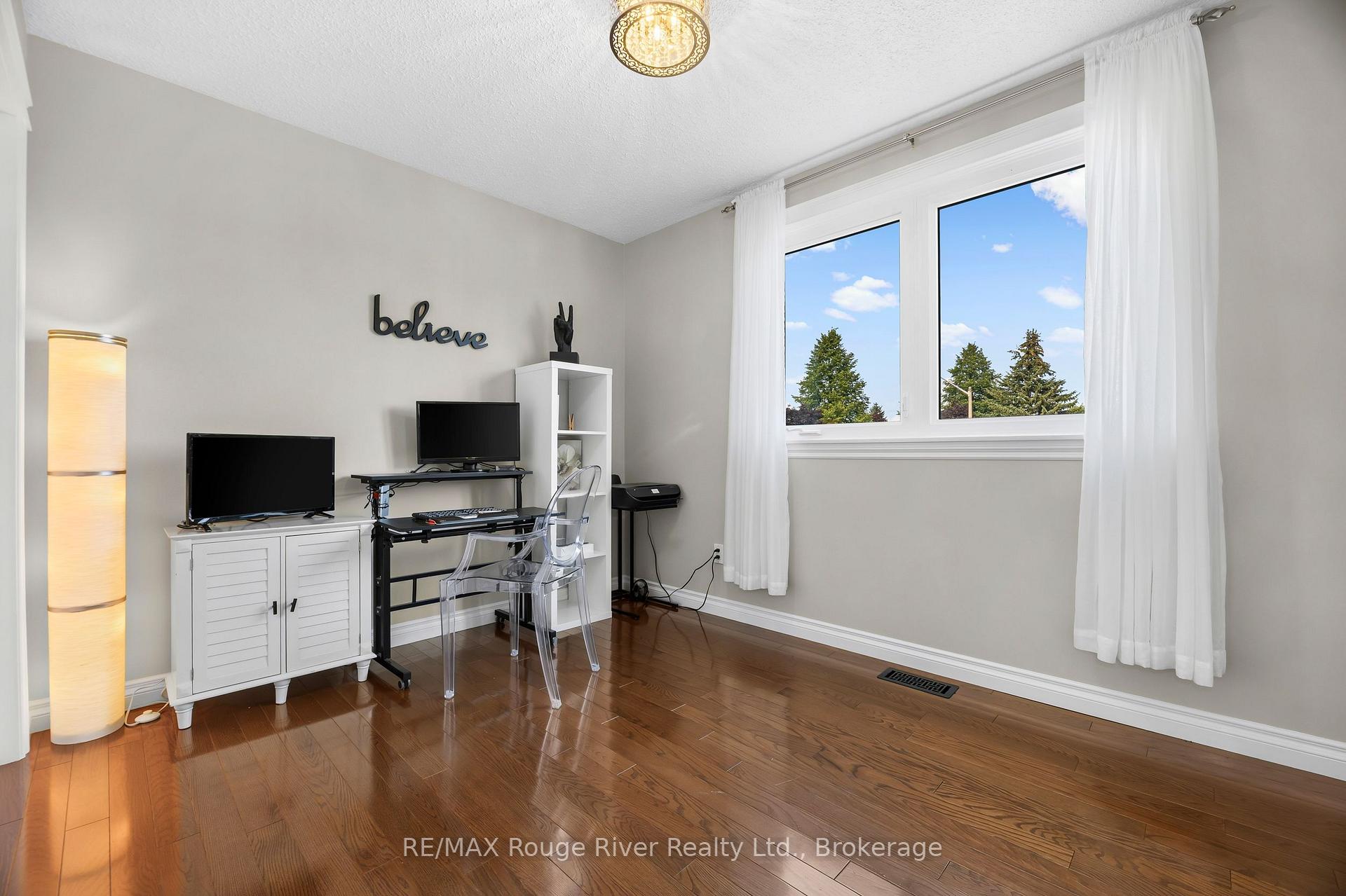 Photo 30 of 51 Lyndale Crescent, Clarington, Courtice — HOMEH