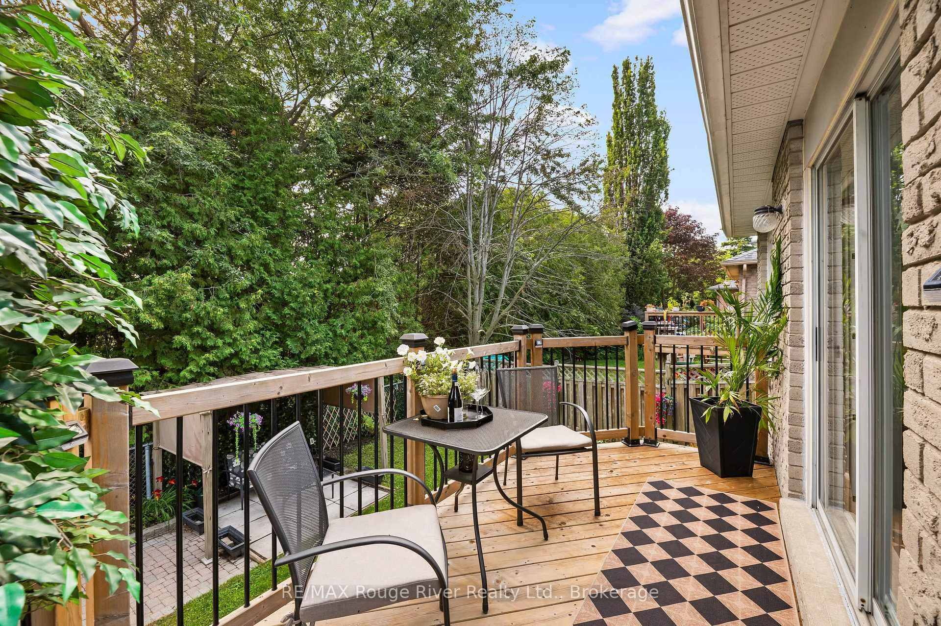 Photo 14 of 51 Lyndale Crescent, Clarington, Courtice — HOMEH