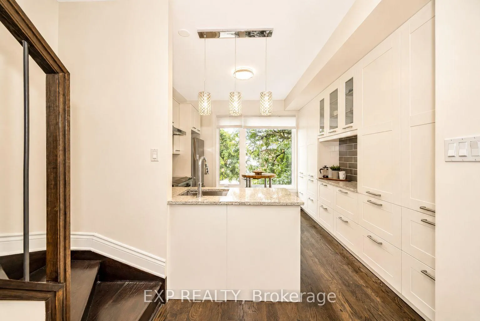 Photo 11 of 296 Cambridge Street N, Ottawa, West Centre Town — HOMEH