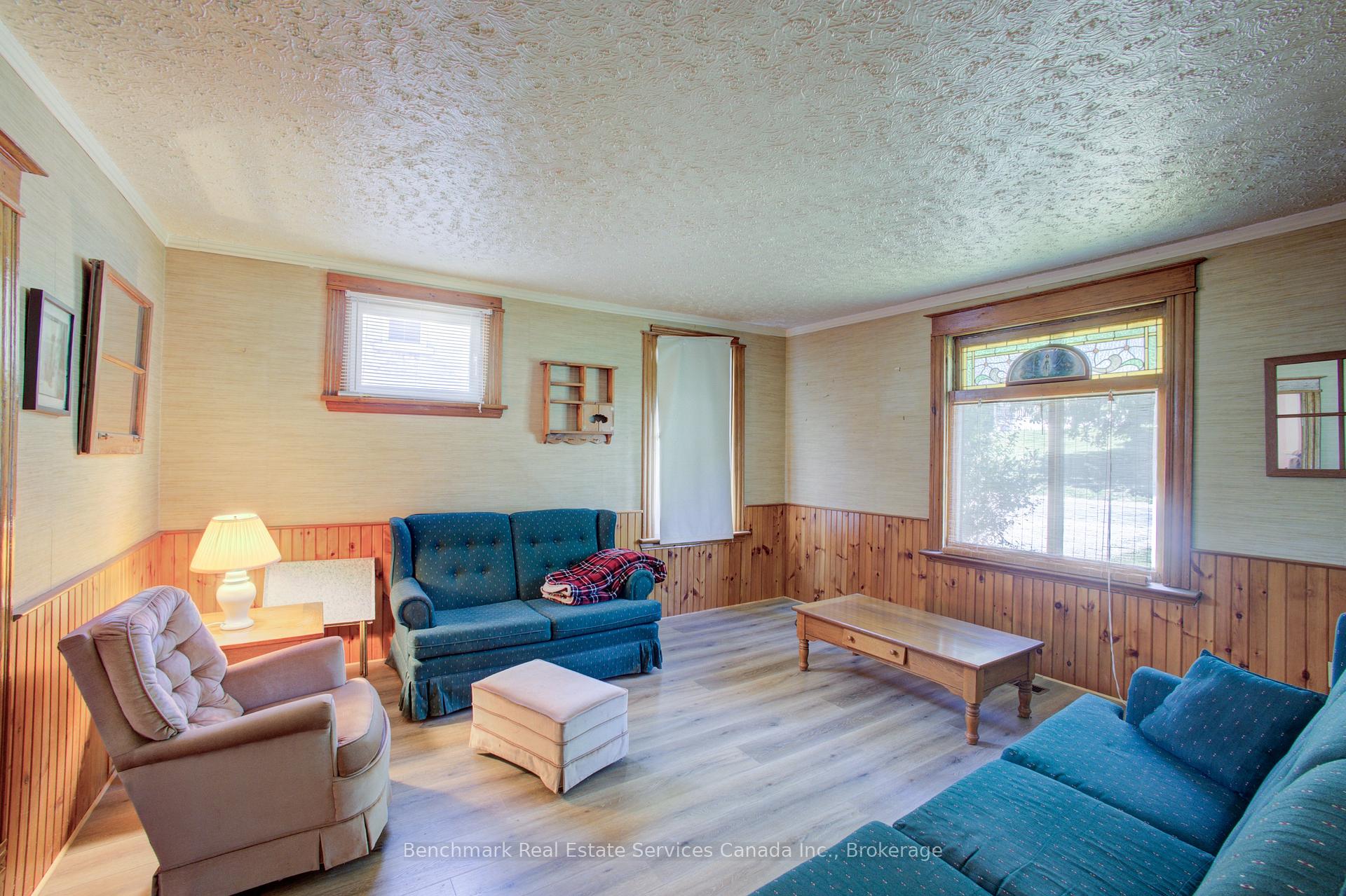 Photo 13 of 237 Thomas Street, St. Marys — HOMEH
