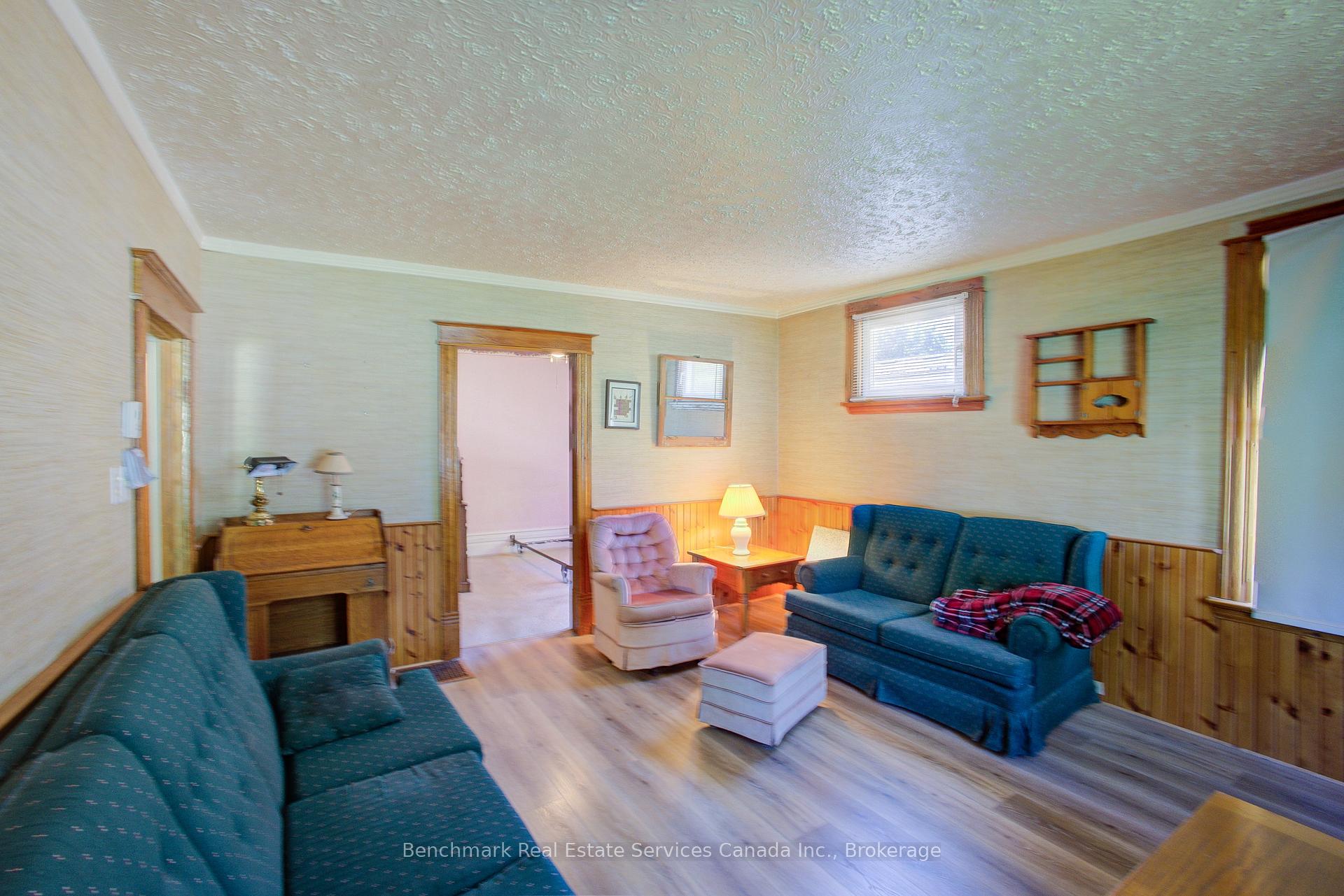 Photo 14 of 237 Thomas Street, St. Marys — HOMEH
