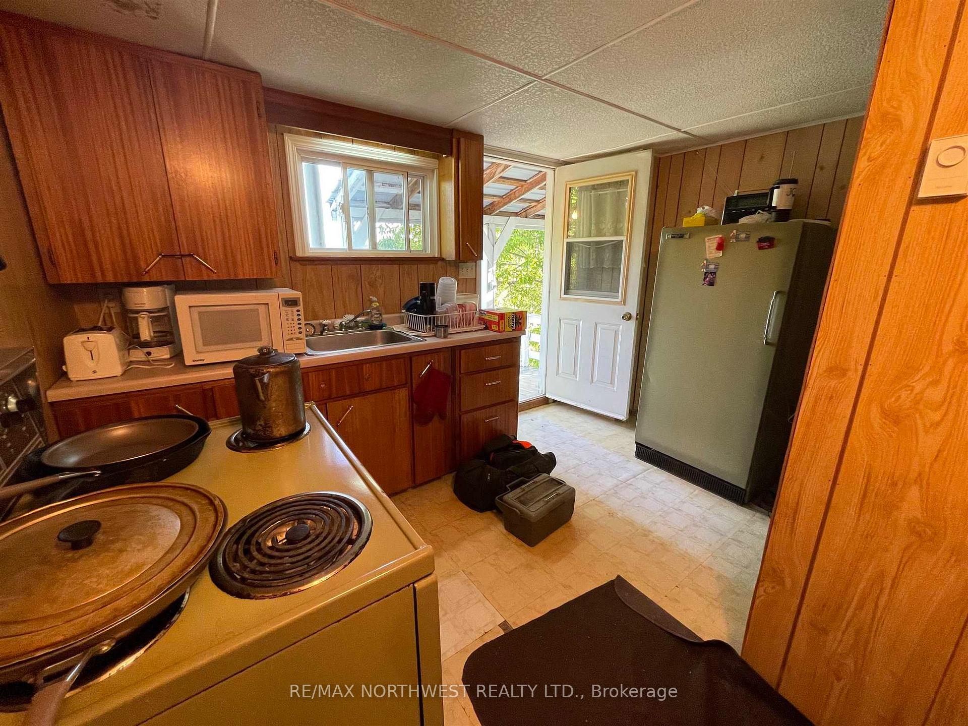 Photo 10 of 18808 Hwy 17, Kenora Remote Area, Oxdrift — HOMEH