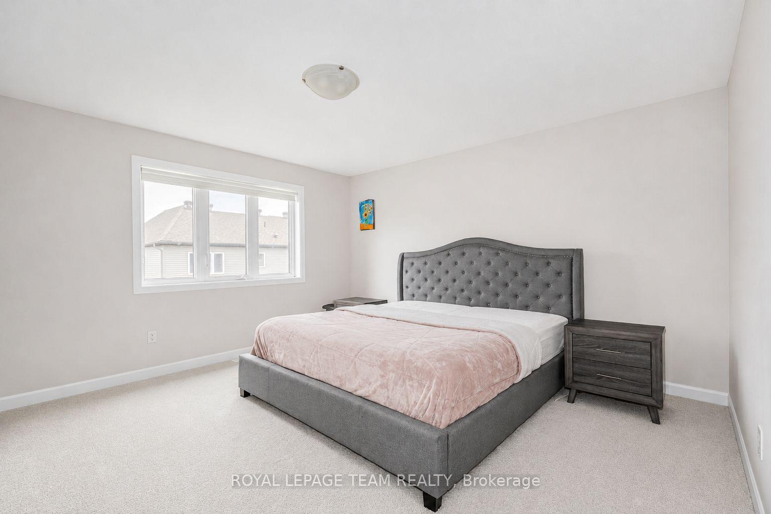 Photo 10 of 2004 Caltra Crescent, Ottawa, Barrhaven - Half Moon Bay — HOMEH