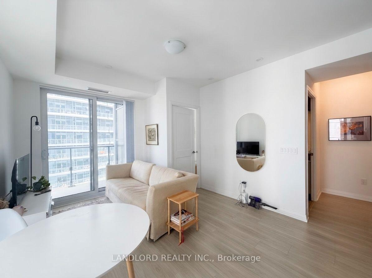 Photo 6 of Unit 2705, 8 Widmer Street, Toronto, Waterfront Communities — HOMEH