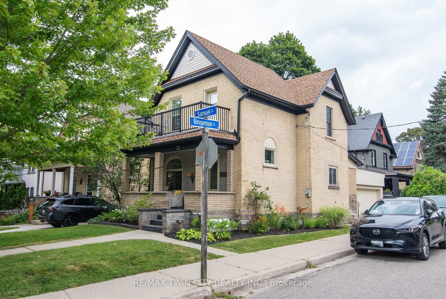 Photo 3 of 32 Samuel Street, Kitchener, Civic Centre — HOMEH