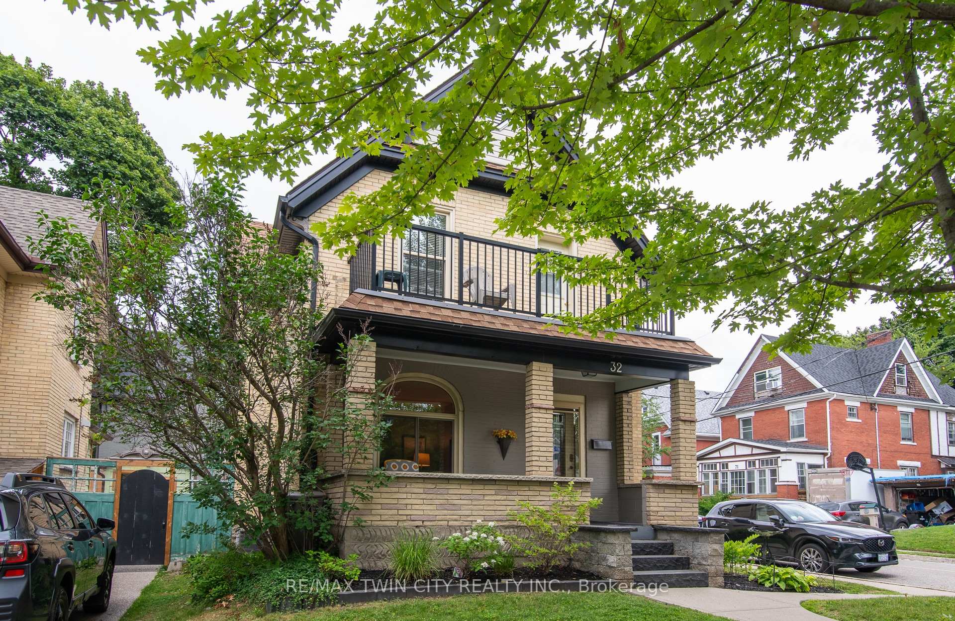 Photo 5 of 32 Samuel Street, Kitchener, Civic Centre — HOMEH
