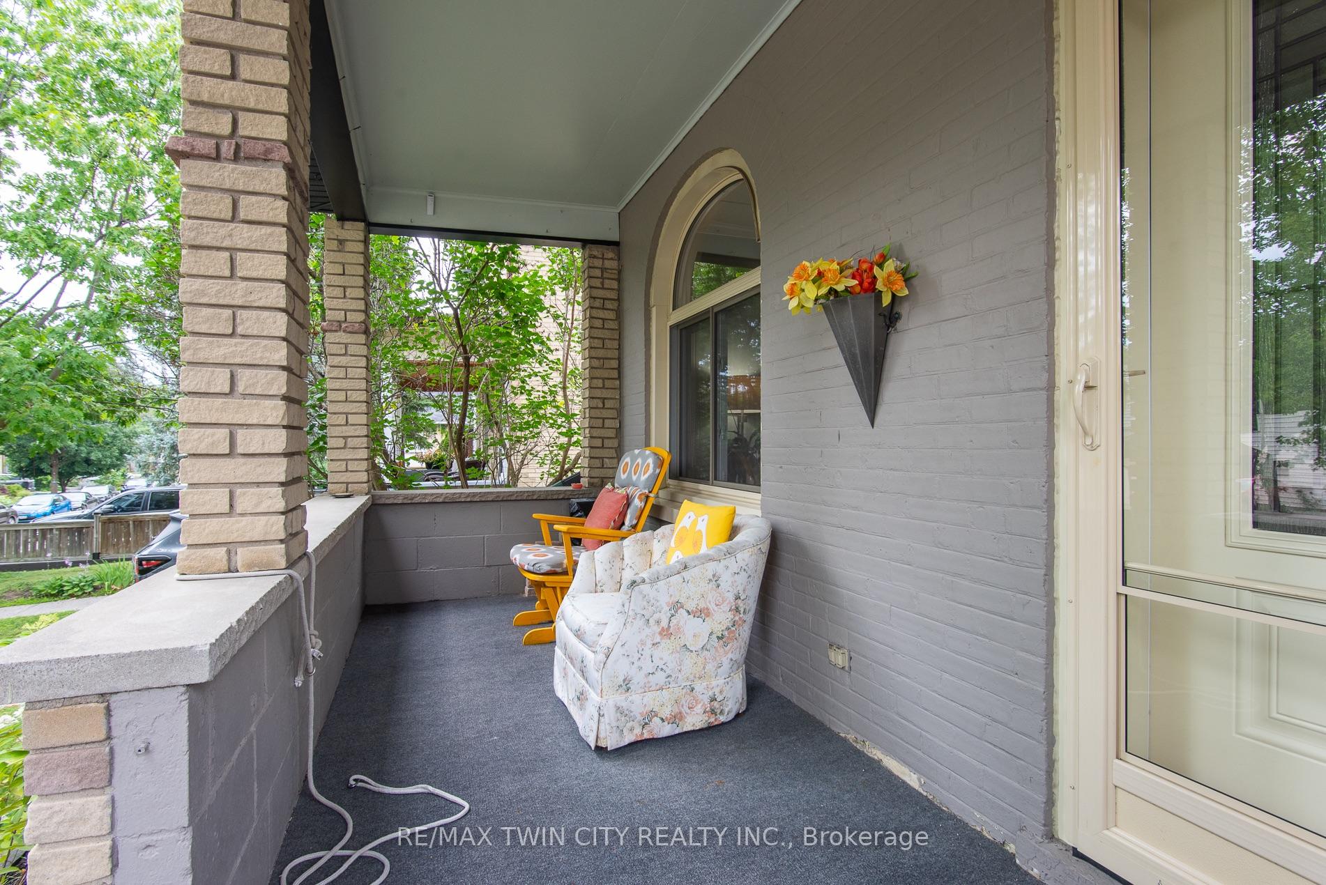 Photo 7 of 32 Samuel Street, Kitchener, Civic Centre — HOMEH