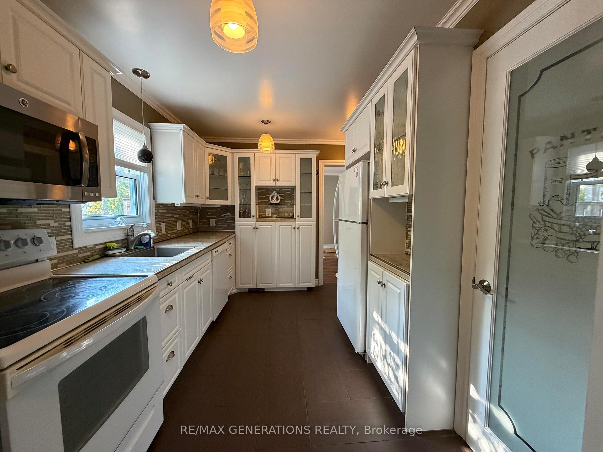 Photo 4 of 23 Lakeview Drive, Terrace Bay — HOMEH