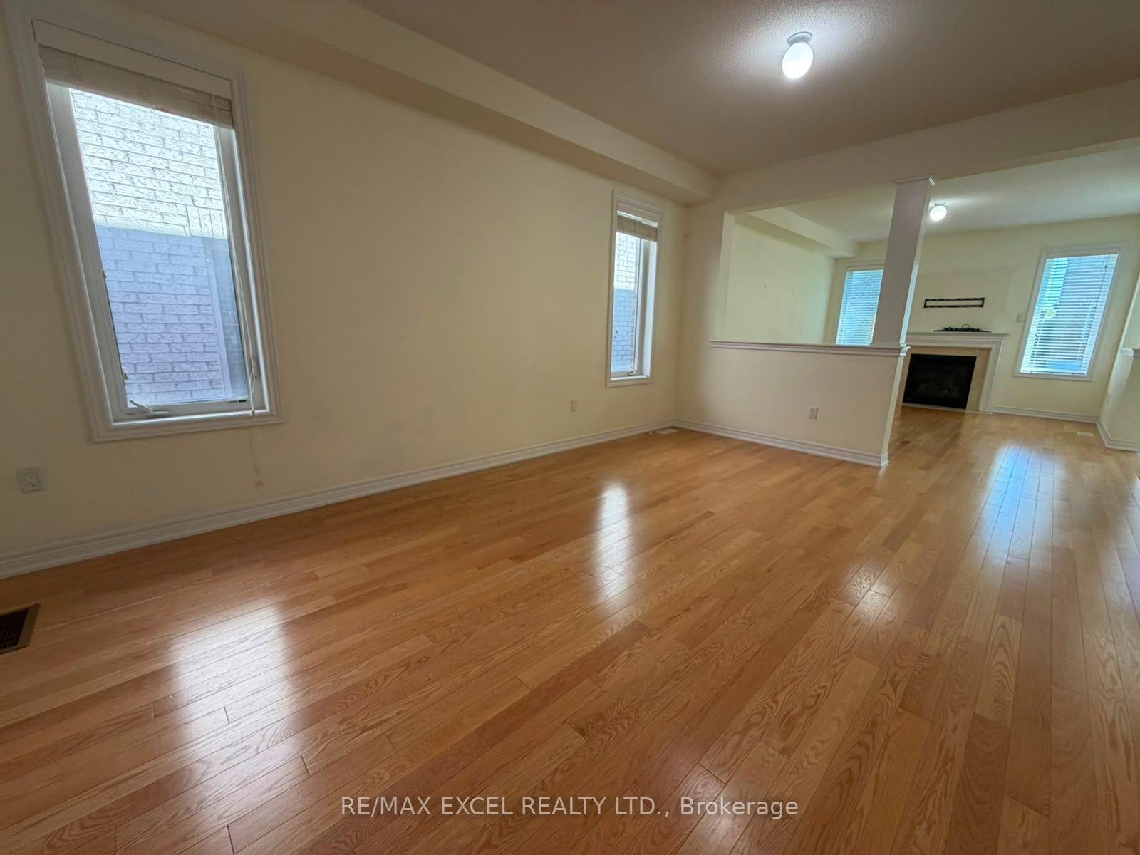 Photo 12 of 27 Manston Crescent, Markham, Milliken Mills East — HOMEH