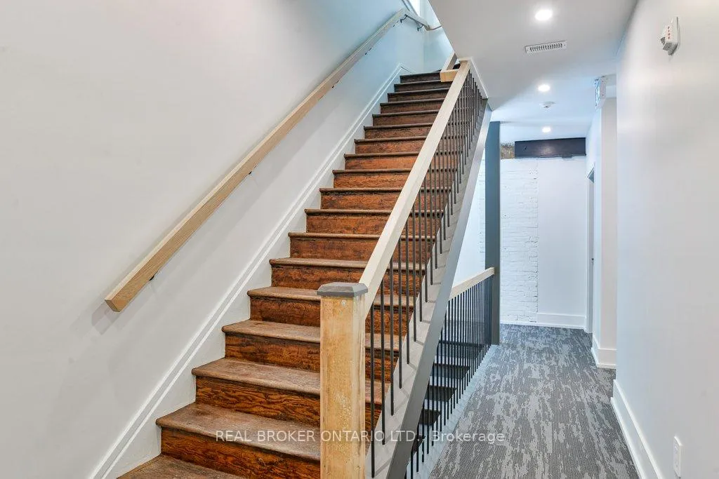 Photo 4 of Unit 102, 27 Peter Street N, Orillia — HOMEH