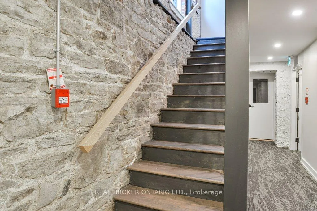 Photo 7 of Unit 102, 27 Peter Street N, Orillia — HOMEH