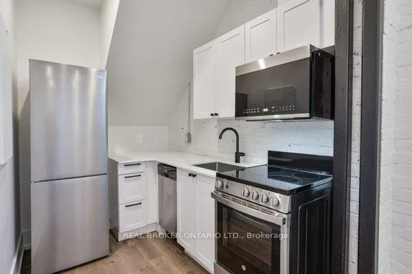 Photo 10 of Unit 102, 27 Peter Street N, Orillia — HOMEH