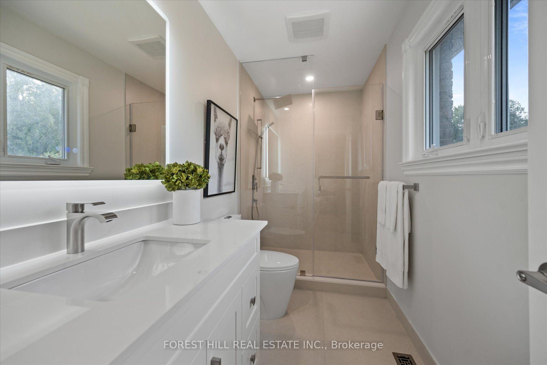 Photo 32 of 30 Pennock Crescent, Markham, Unionville — HOMEH