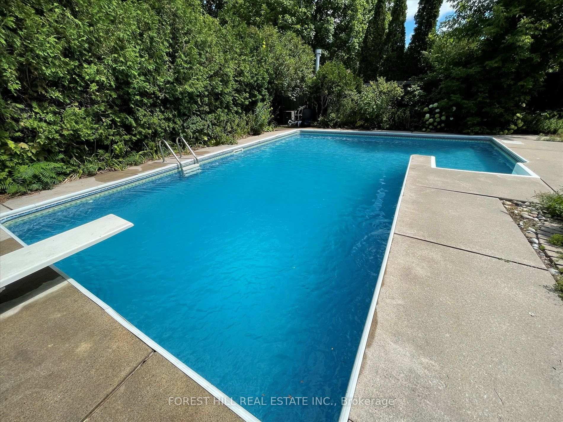 Photo 37 of 30 Pennock Crescent, Markham, Unionville — HOMEH