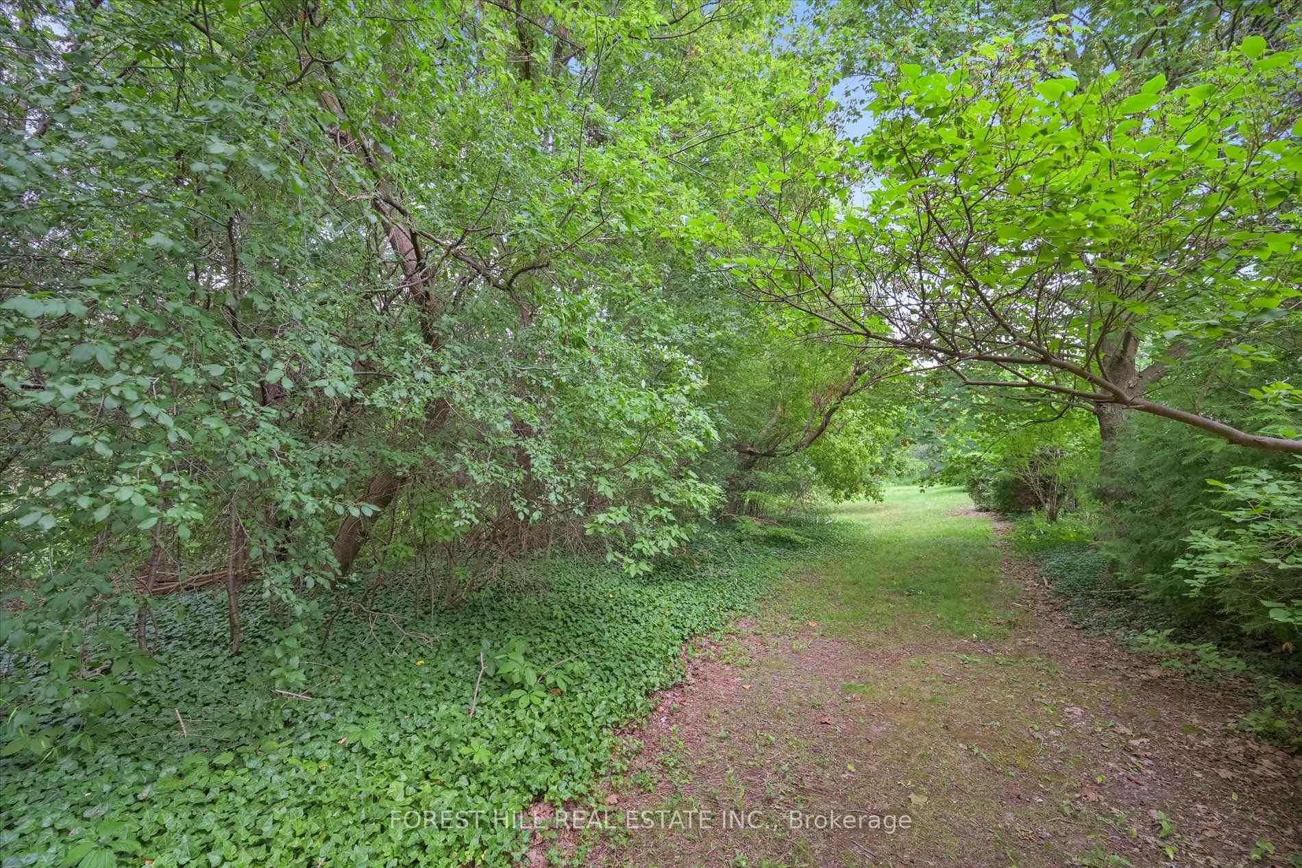 Photo 38 of 30 Pennock Crescent, Markham, Unionville — HOMEH