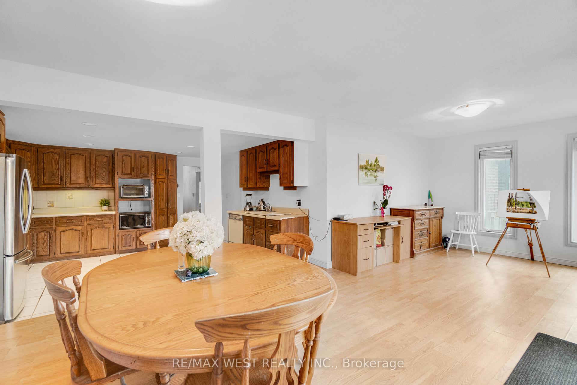 Photo 7 of 1518 Cawthra Road, Mississauga, Mineola — HOMEH
