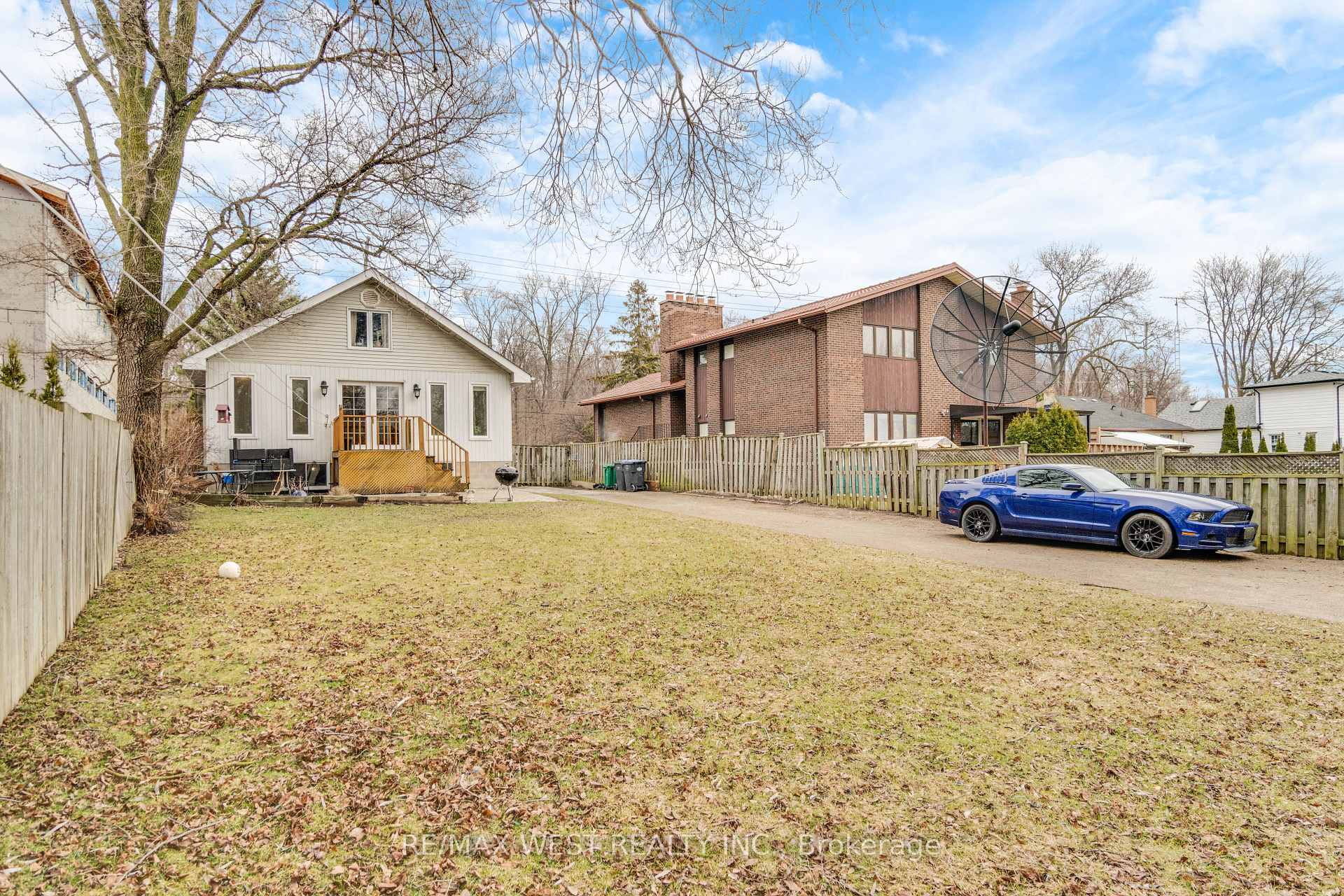 Photo 16 of 1518 Cawthra Road, Mississauga, Mineola — HOMEH