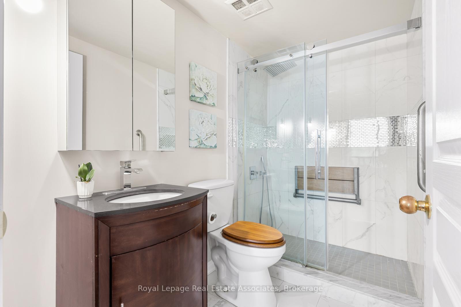 Photo 23 of Unit PH7, 2565 Erin Centre Boulevard, Mississauga, Central Erin Mills — HOMEH