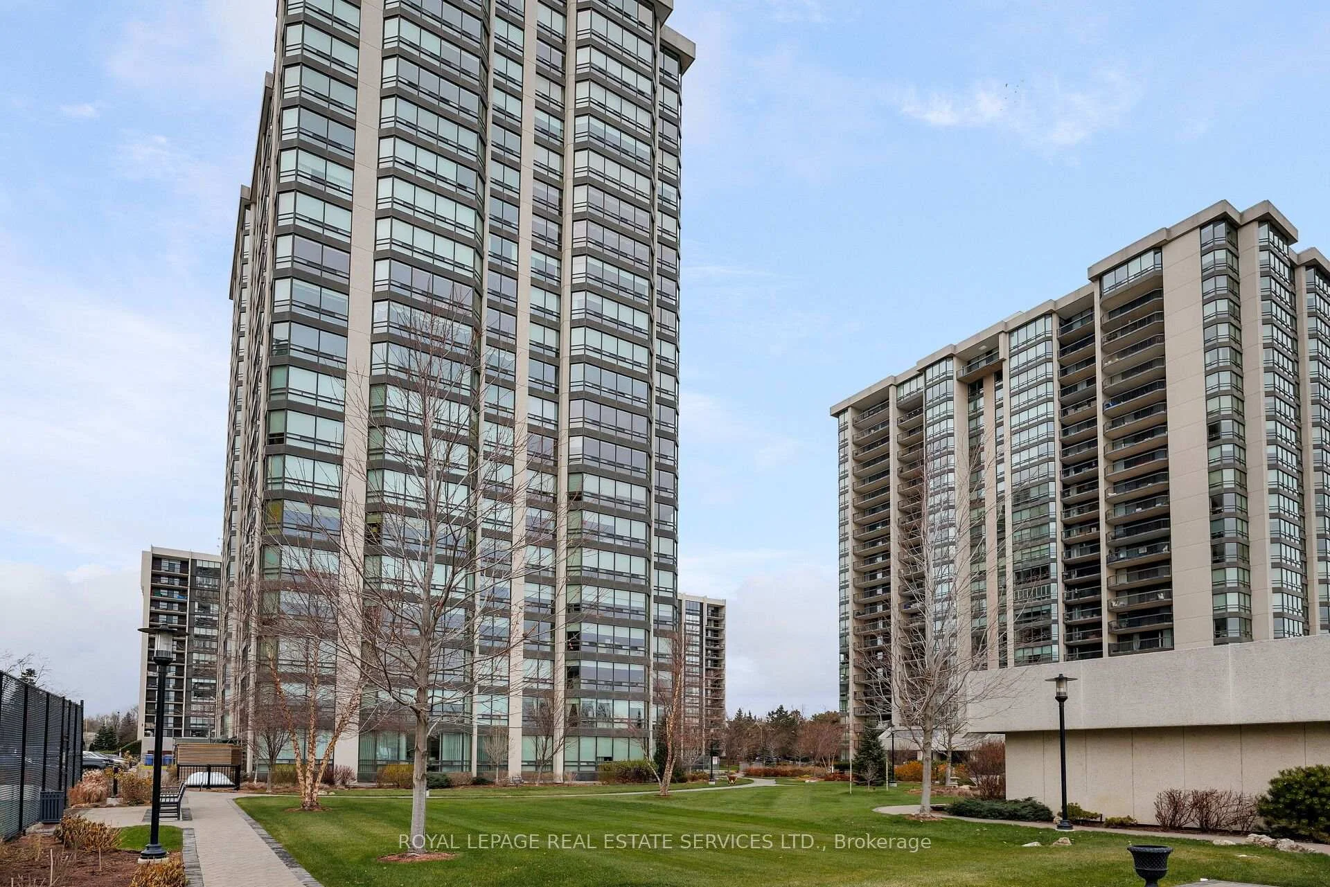 Photo 49 of Unit 1401, 2180 Marine Drive, Oakville, Bronte — HOMEH