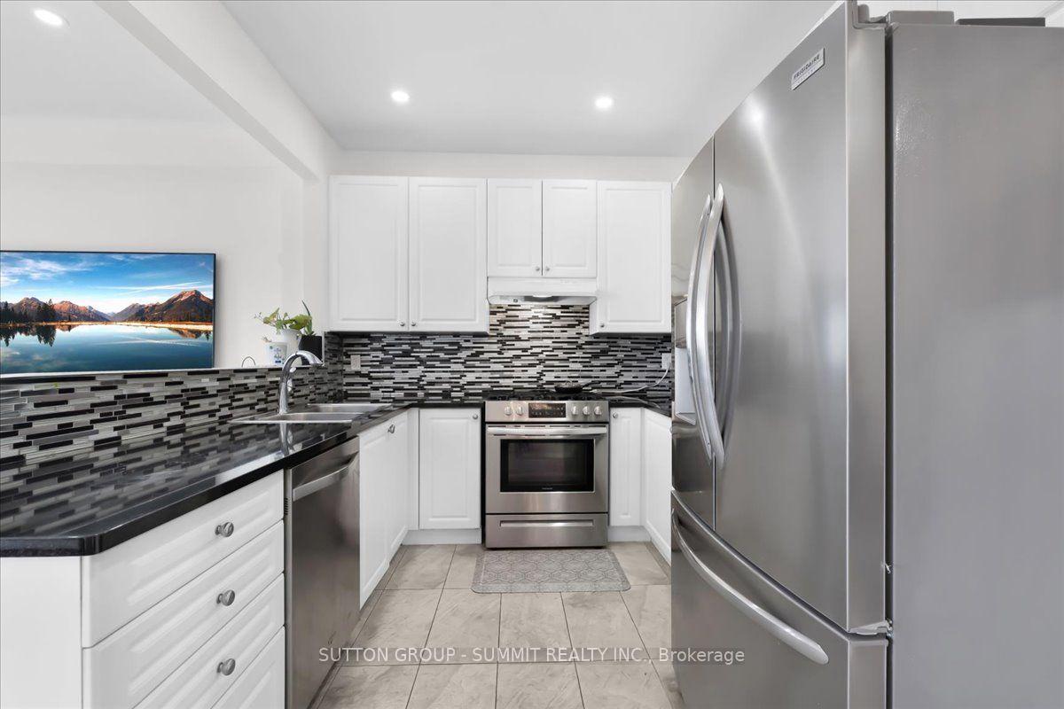 Photo 9 of 426 Bessborough Drive, Milton, Harrison — HOMEH