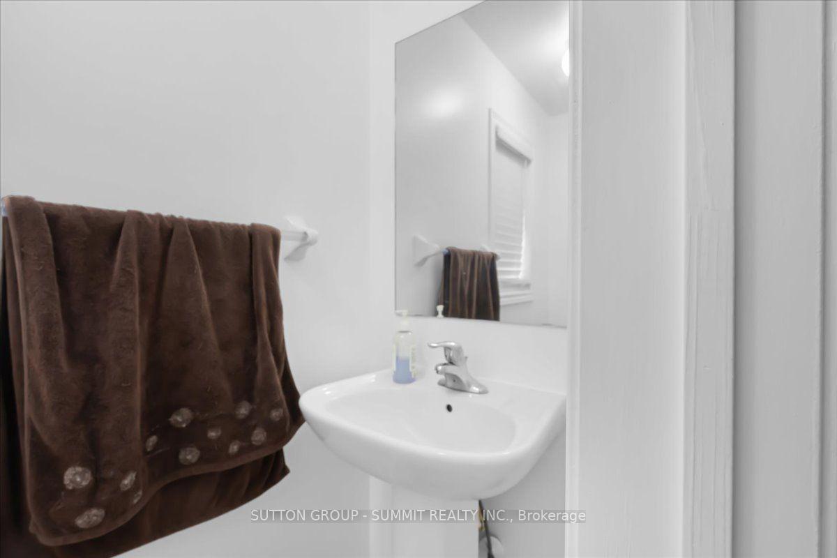 Photo 36 of 426 Bessborough Drive, Milton, Harrison — HOMEH