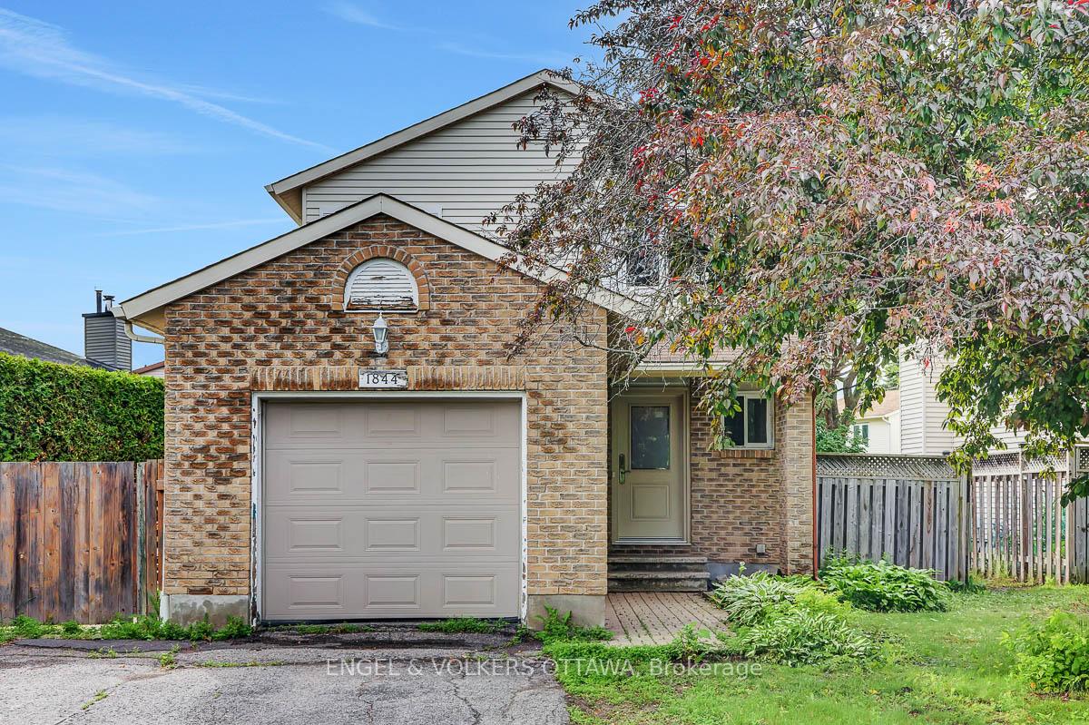 Photo 3 of 1844 Prestwick Drive, Ottawa, Queenswood Heights South — HOMEH