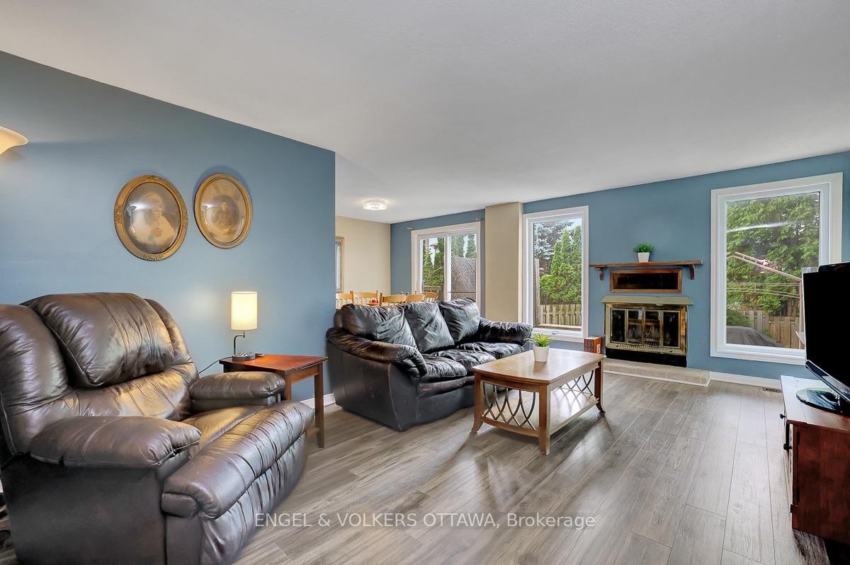 Photo 7 of 1844 Prestwick Drive, Ottawa, Queenswood Heights South — HOMEH