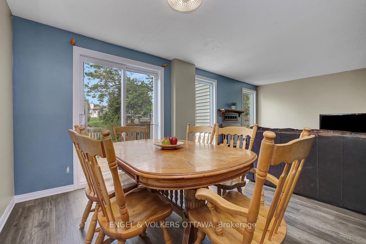 Photo 14 of 1844 Prestwick Drive, Ottawa, Queenswood Heights South — HOMEH