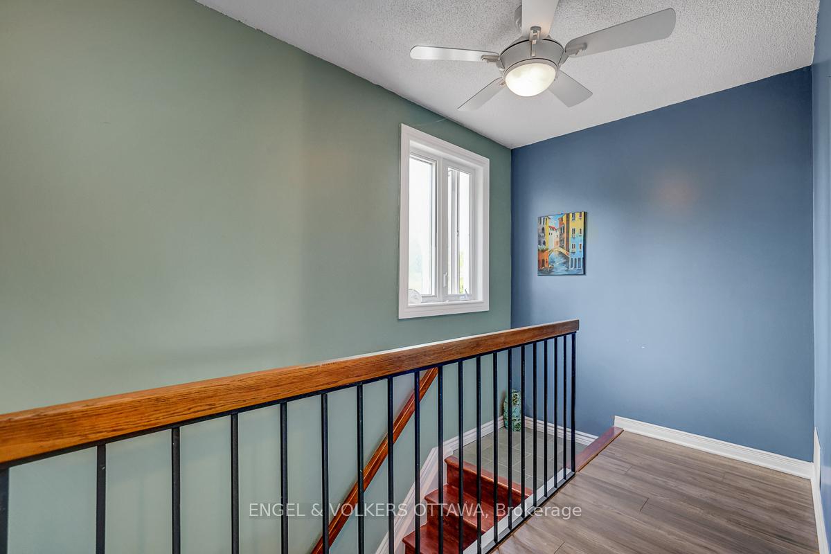 Photo 24 of 1844 Prestwick Drive, Ottawa, Queenswood Heights South — HOMEH