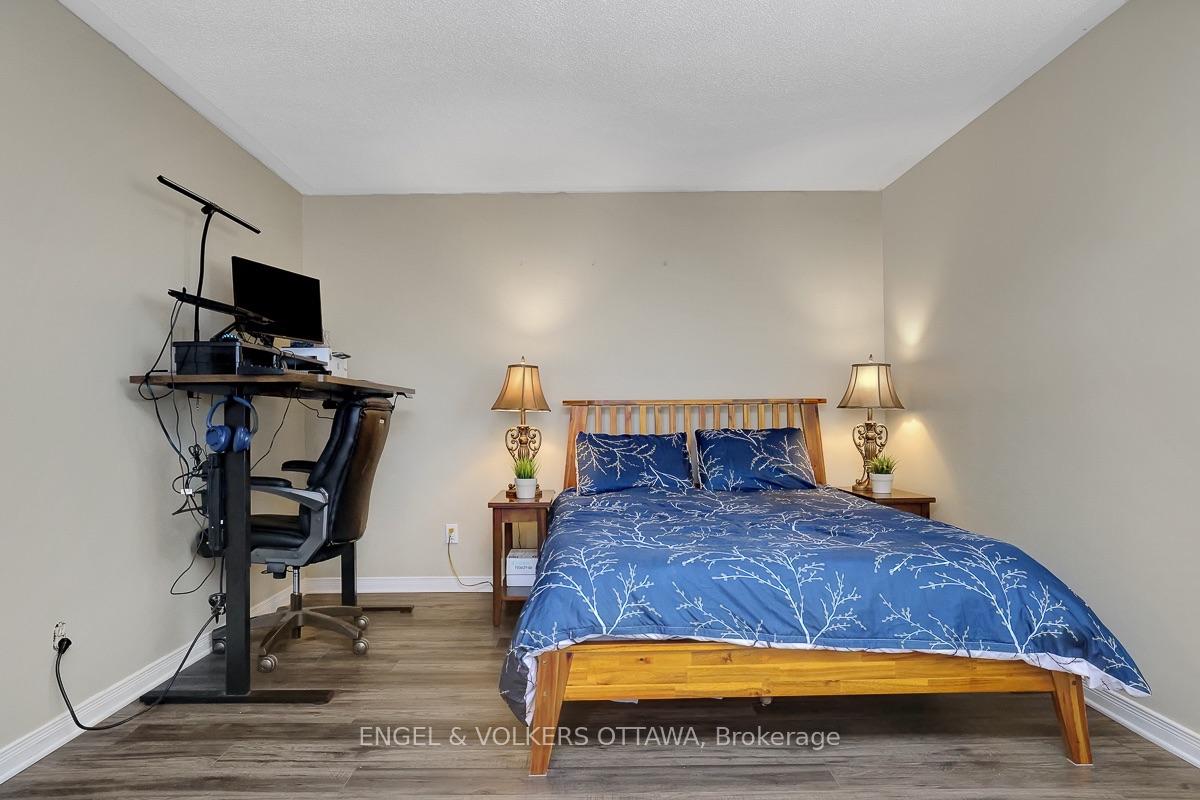 Photo 26 of 1844 Prestwick Drive, Ottawa, Queenswood Heights South — HOMEH