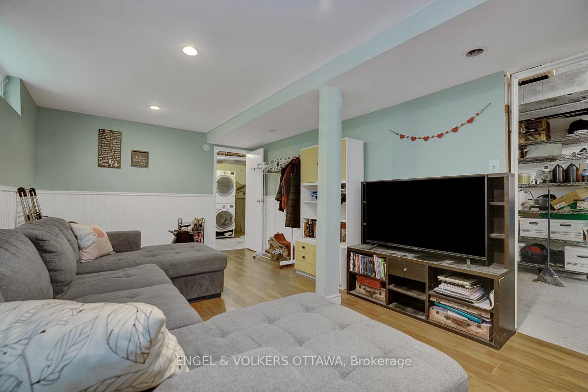 Photo 36 of 1844 Prestwick Drive, Ottawa, Queenswood Heights South — HOMEH