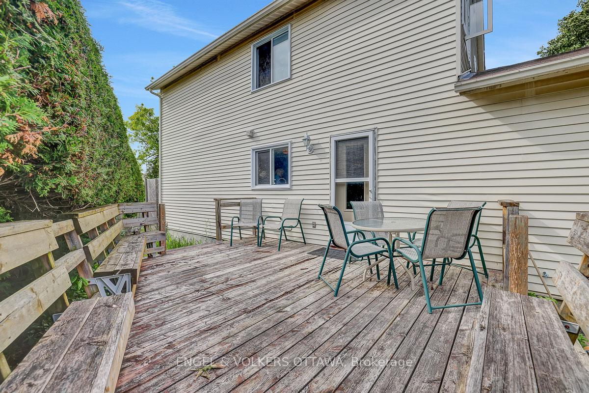Photo 39 of 1844 Prestwick Drive, Ottawa, Queenswood Heights South — HOMEH