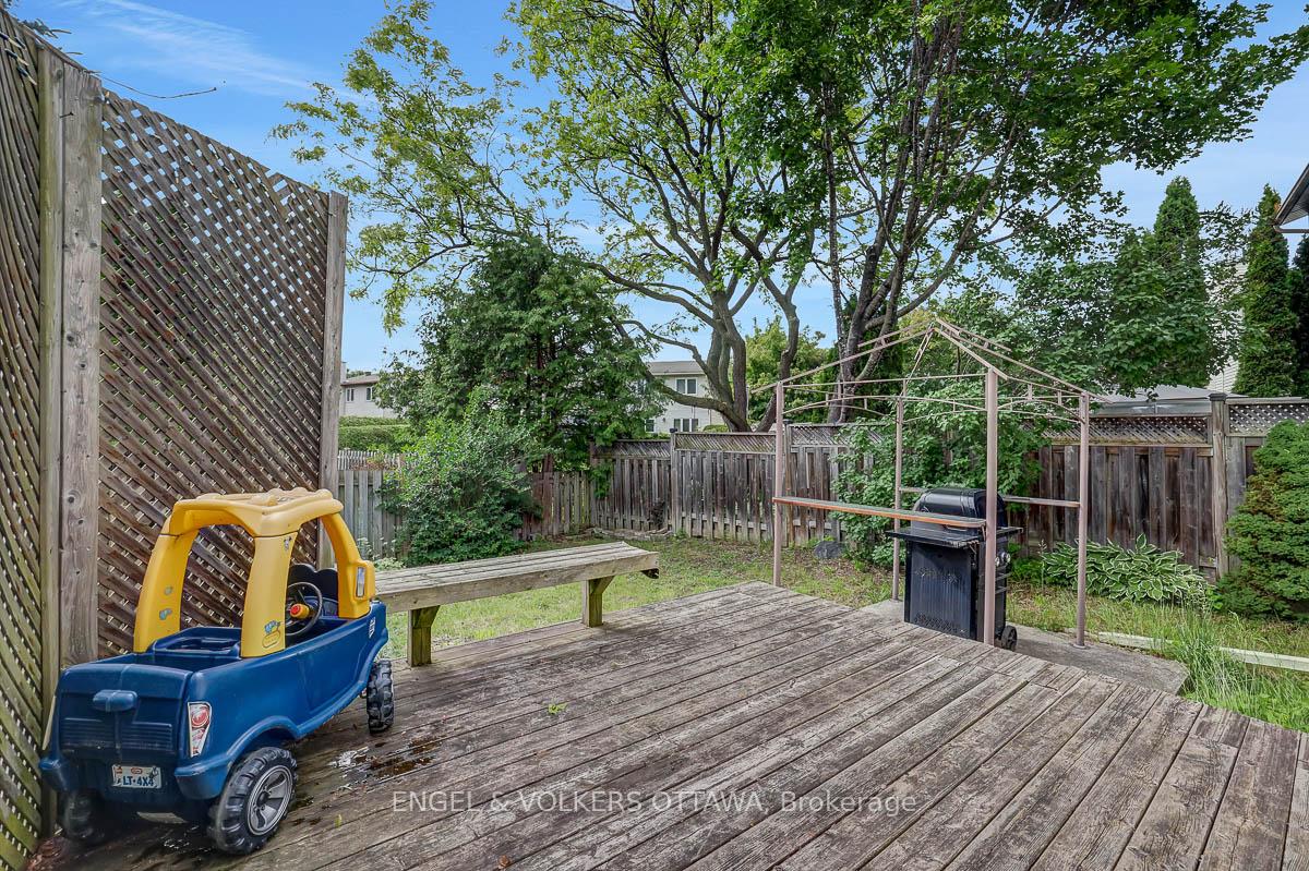 Photo 40 of 1844 Prestwick Drive, Ottawa, Queenswood Heights South — HOMEH