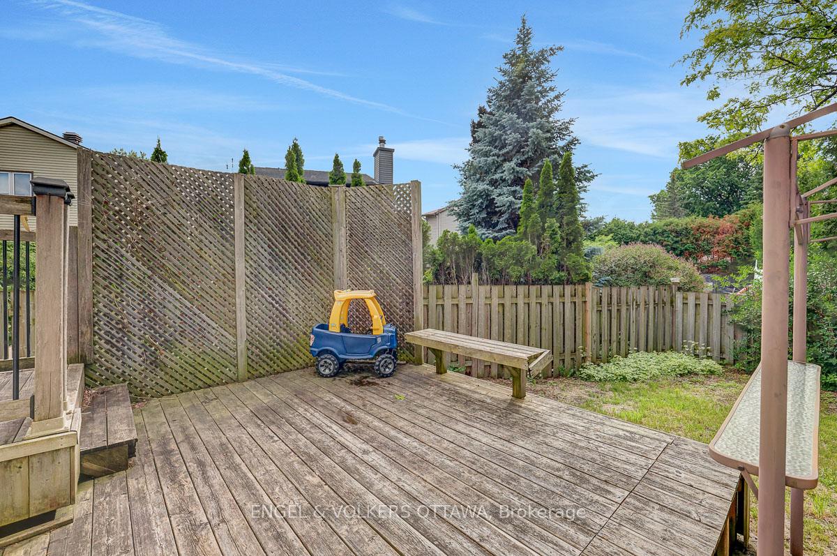 Photo 41 of 1844 Prestwick Drive, Ottawa, Queenswood Heights South — HOMEH