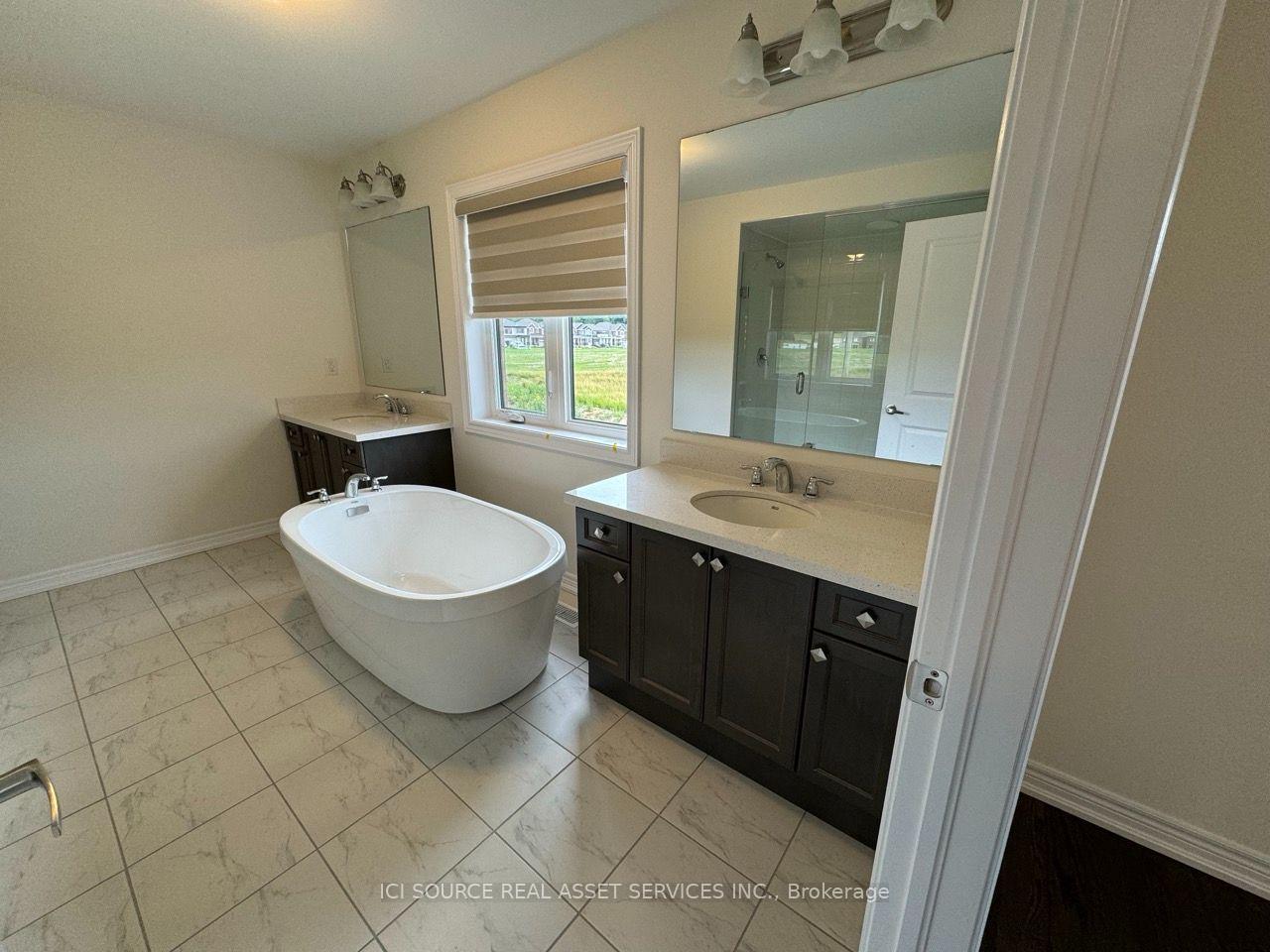 Photo 51 of 10 Guernsey Drive, Kitchener, Trussler — HOMEH