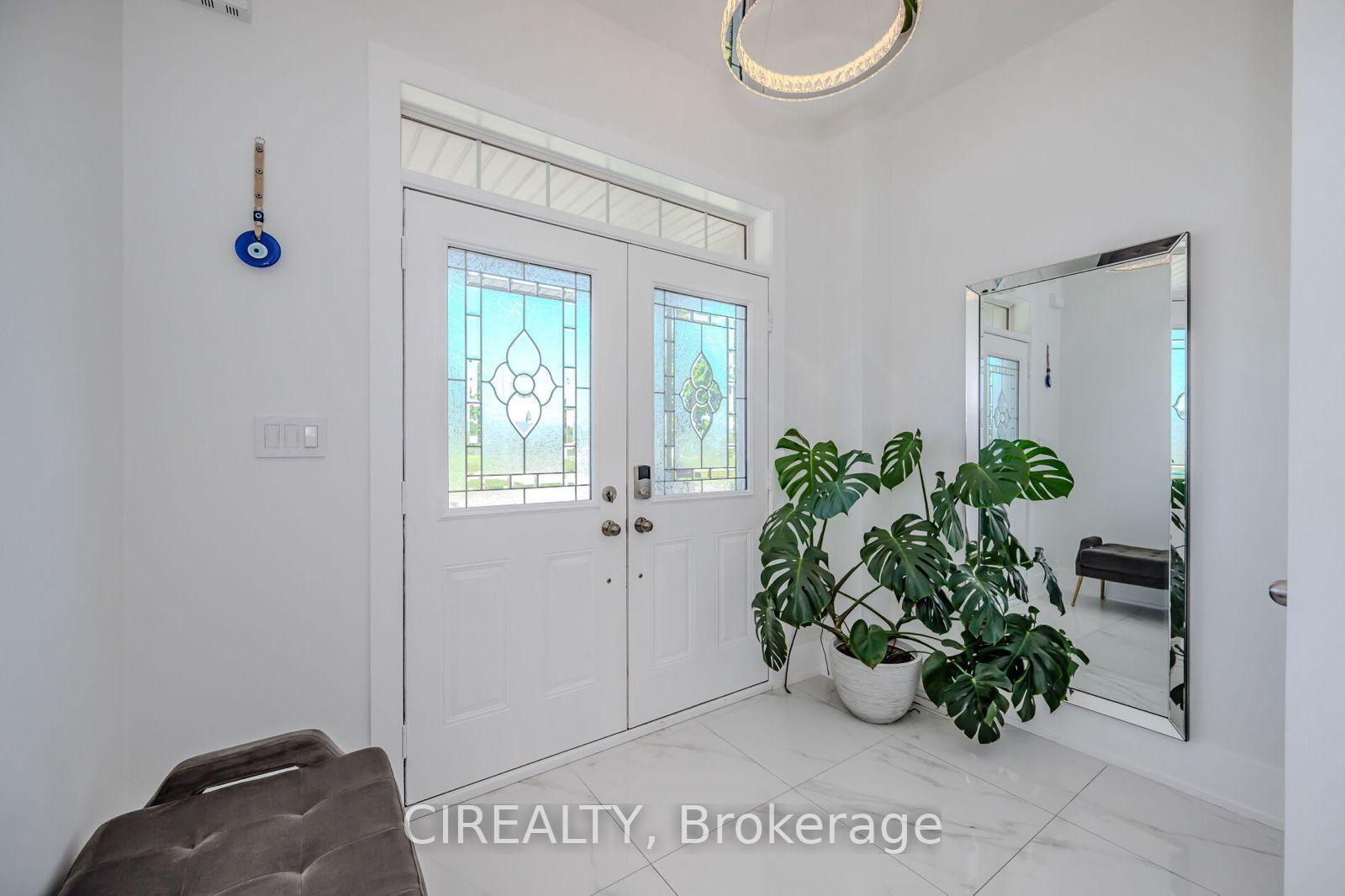 Photo 3 of 4712 Doug Wright Drive, Burlington, Alton — HOMEH