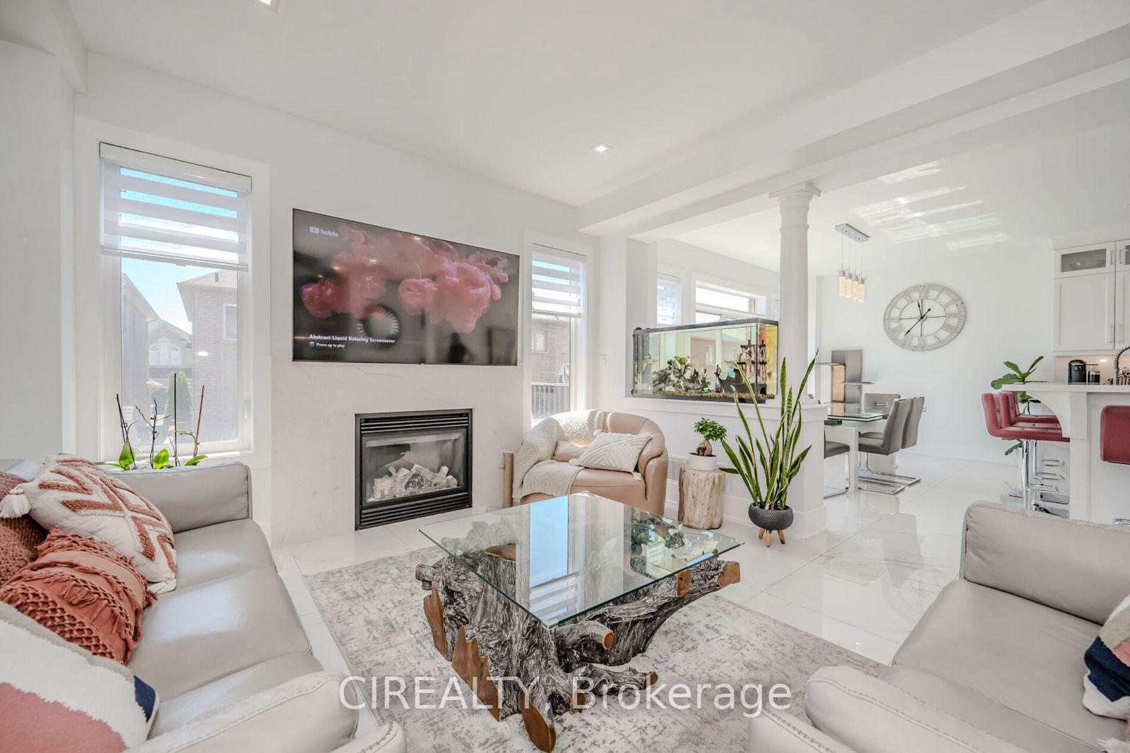 Photo 5 of 4712 Doug Wright Drive, Burlington, Alton — HOMEH