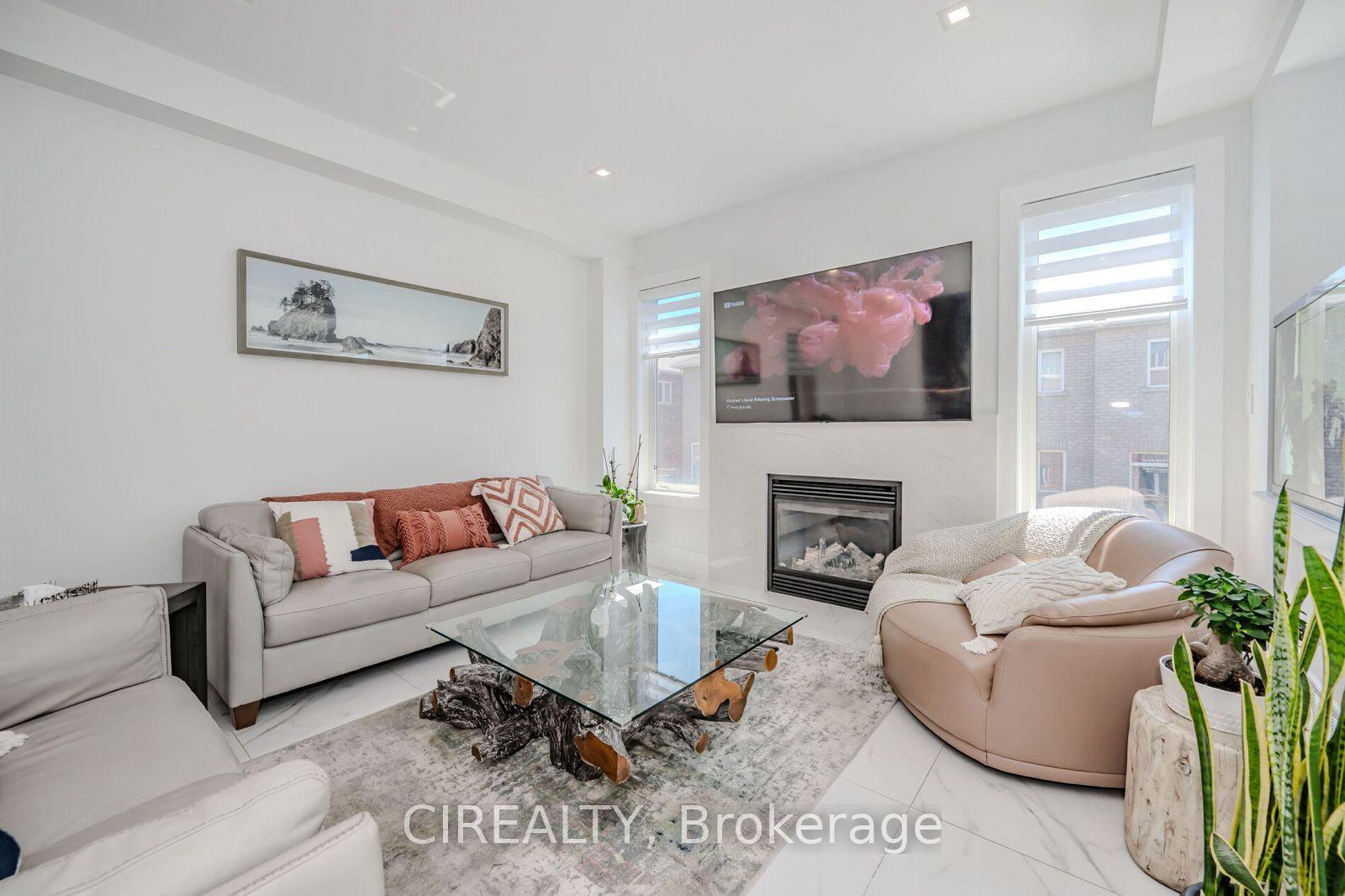 Photo 7 of 4712 Doug Wright Drive, Burlington, Alton — HOMEH