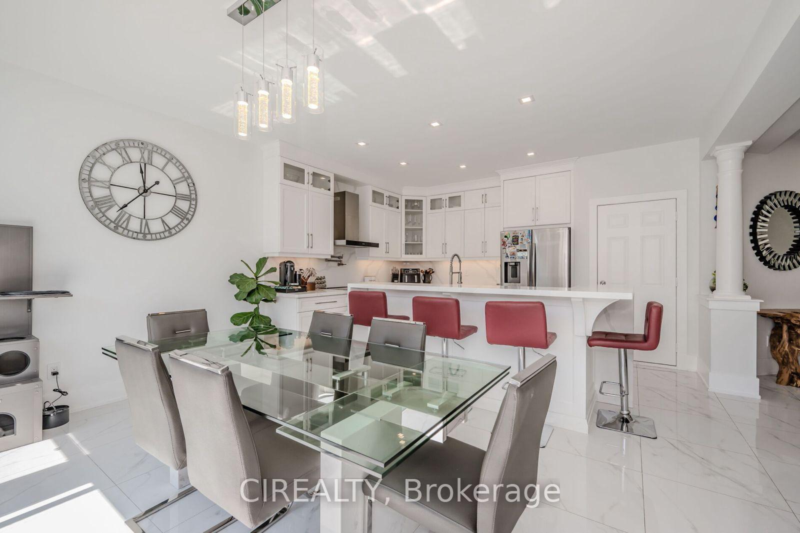Photo 12 of 4712 Doug Wright Drive, Burlington, Alton — HOMEH