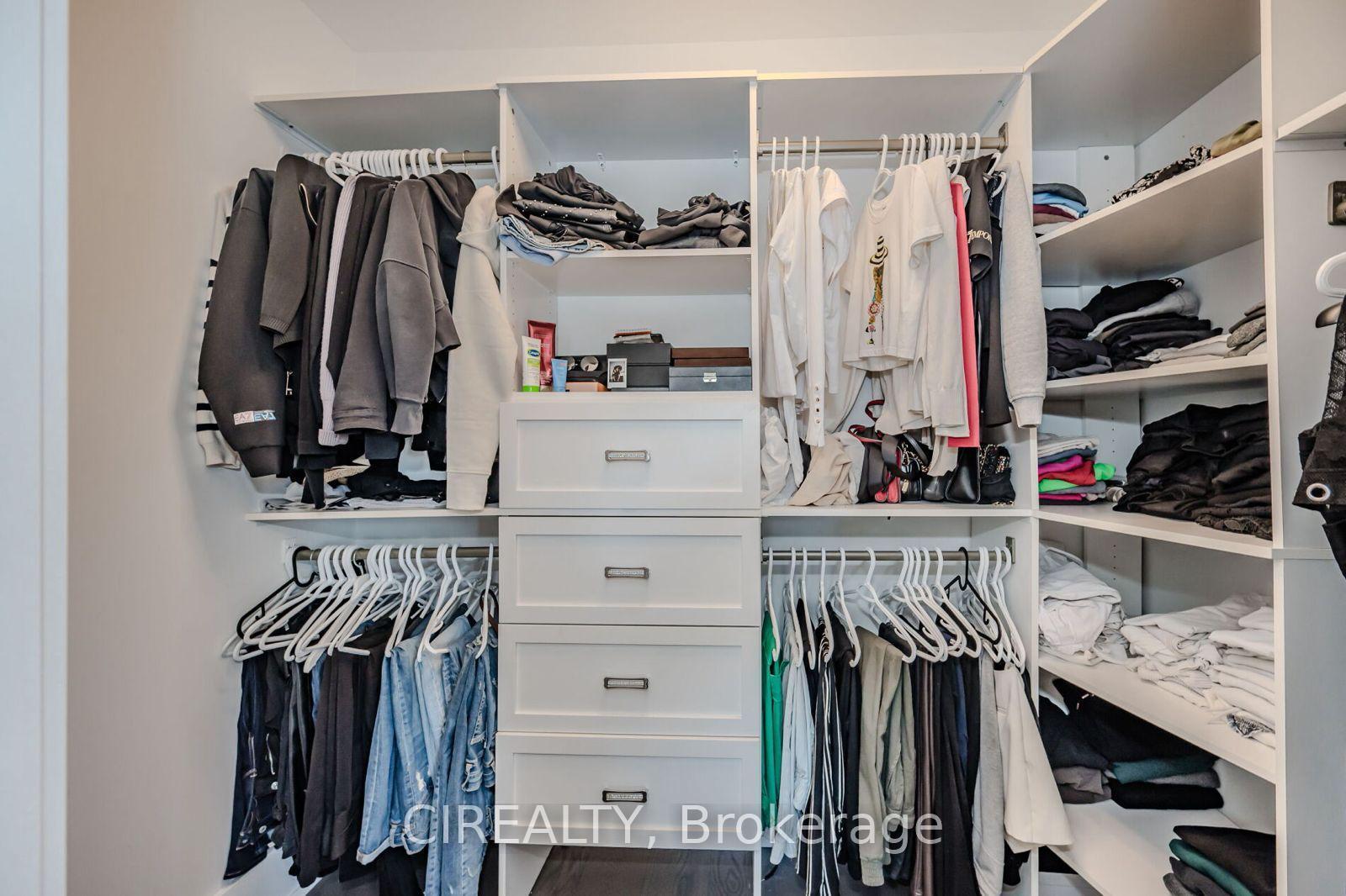 Photo 18 of 4712 Doug Wright Drive, Burlington, Alton — HOMEH