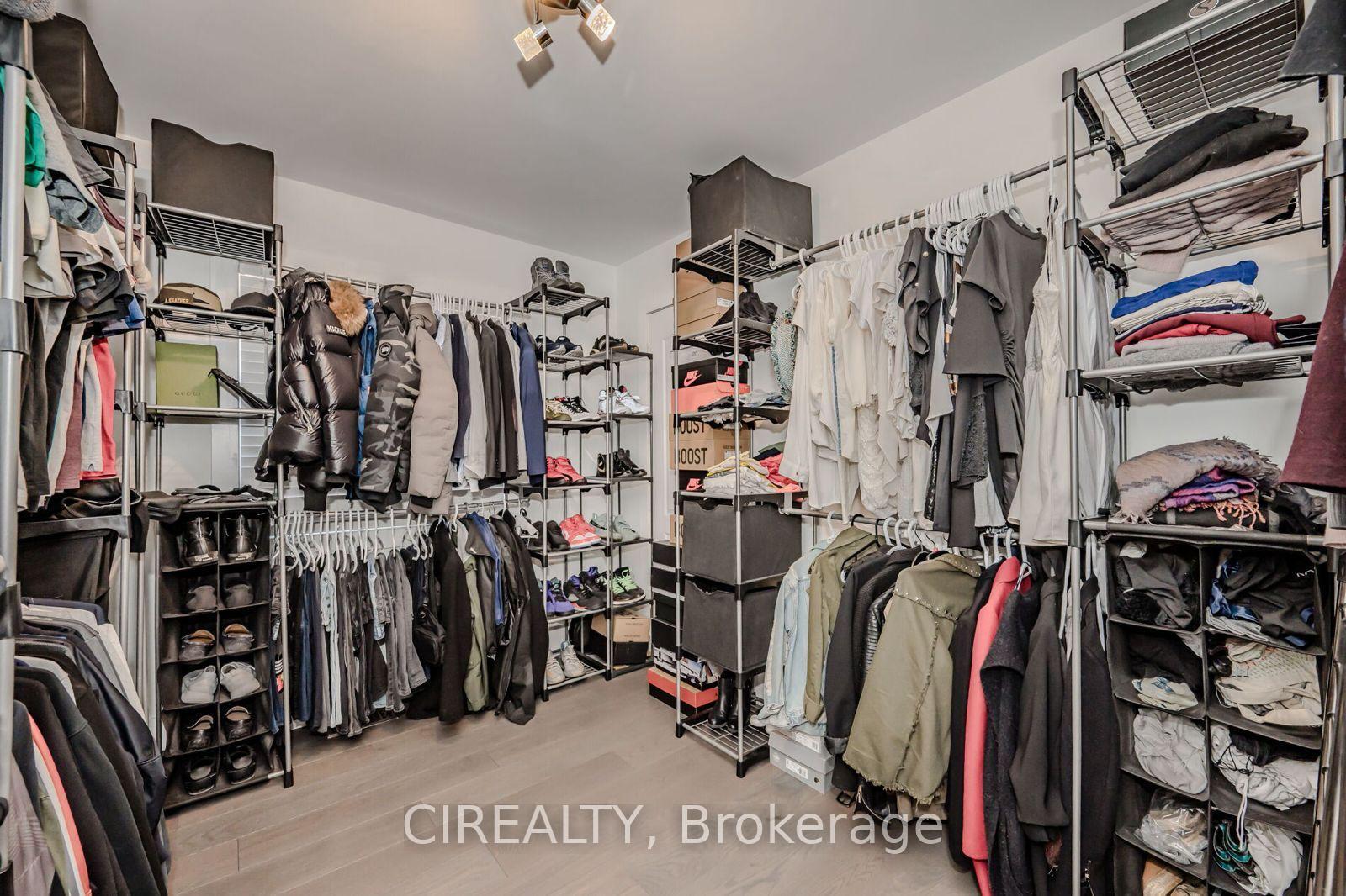Photo 23 of 4712 Doug Wright Drive, Burlington, Alton — HOMEH