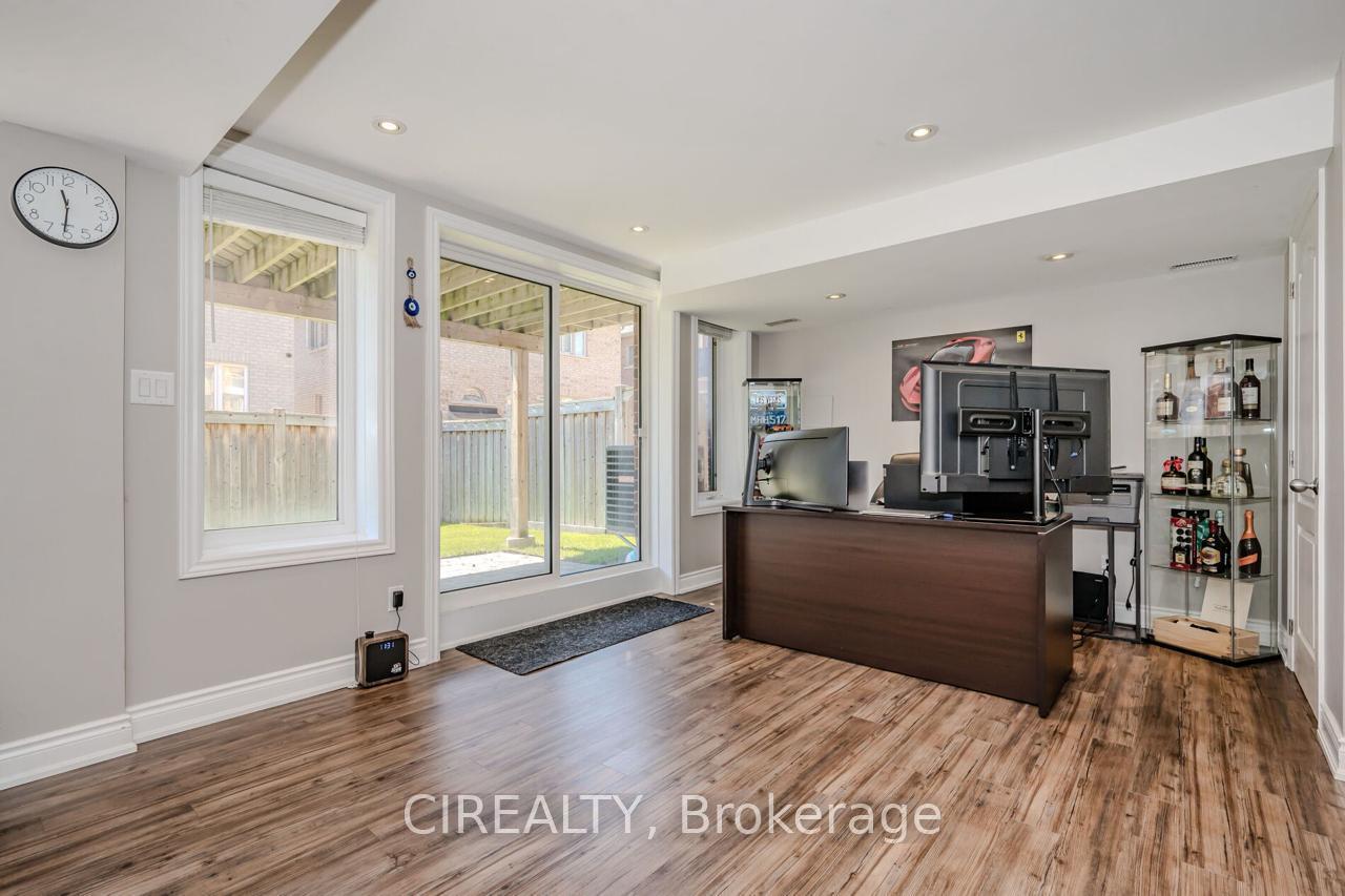 Photo 24 of 4712 Doug Wright Drive, Burlington, Alton — HOMEH