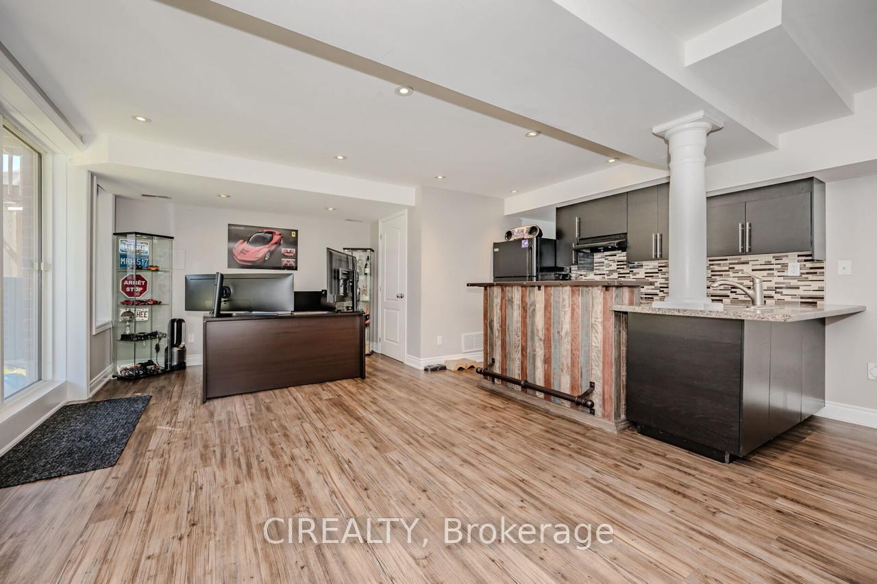 Photo 25 of 4712 Doug Wright Drive, Burlington, Alton — HOMEH