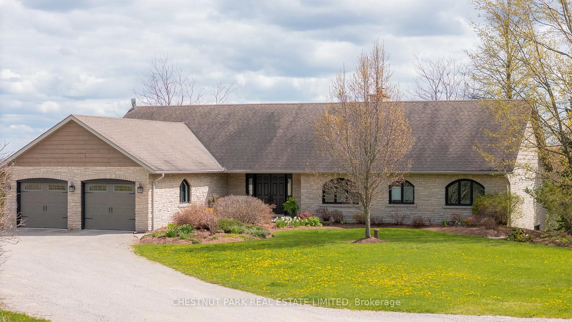 Photo 2 of 286364 10th Side Road, Mono, Rural Mono — HOMEH