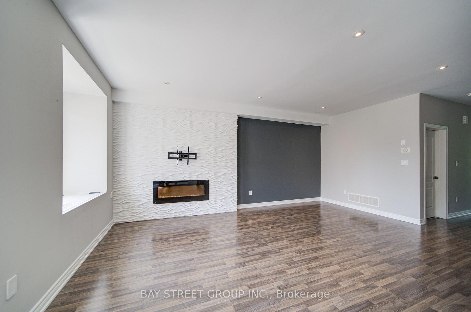 Photo 6 of 48 Roy Grove Way, Markham, Greensborough — HOMEH