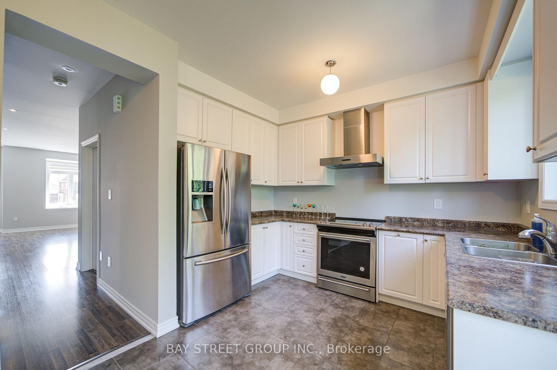 Photo 9 of 48 Roy Grove Way, Markham, Greensborough — HOMEH