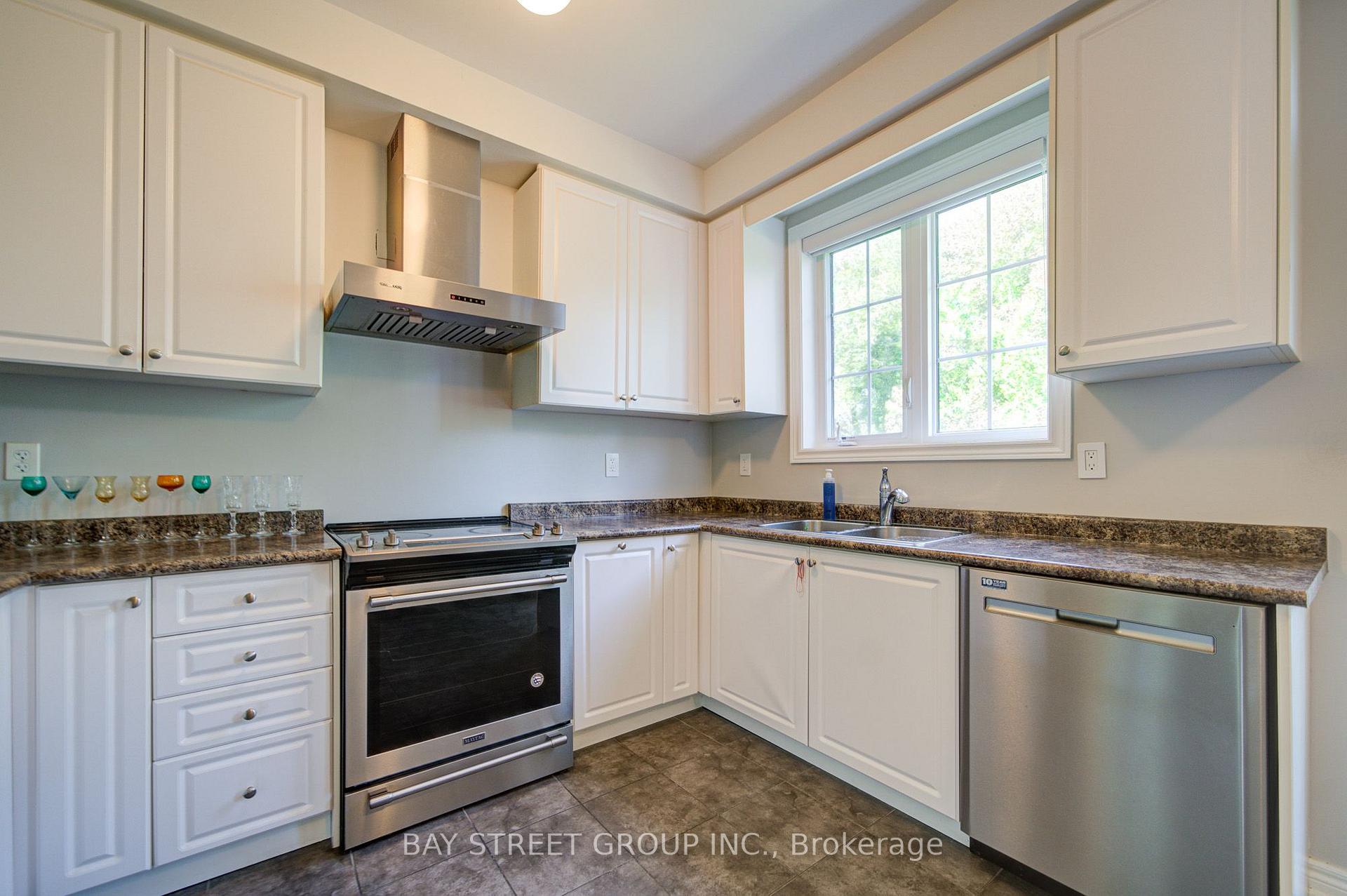 Photo 11 of 48 Roy Grove Way, Markham, Greensborough — HOMEH